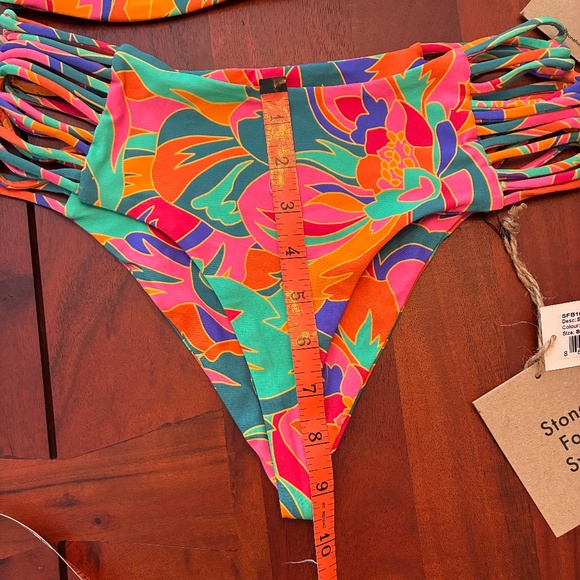 NWT Stone Fox Swim 2 piece set in Stained Glass print Bliss top & Simone bikini - Picture 11 of 16